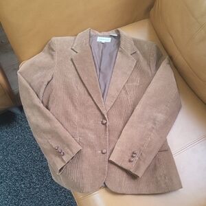 Elegant Women's Tan Corduroy Blazer